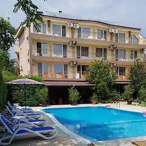 Family Magnolia 2*, Солнечный берег Болгария